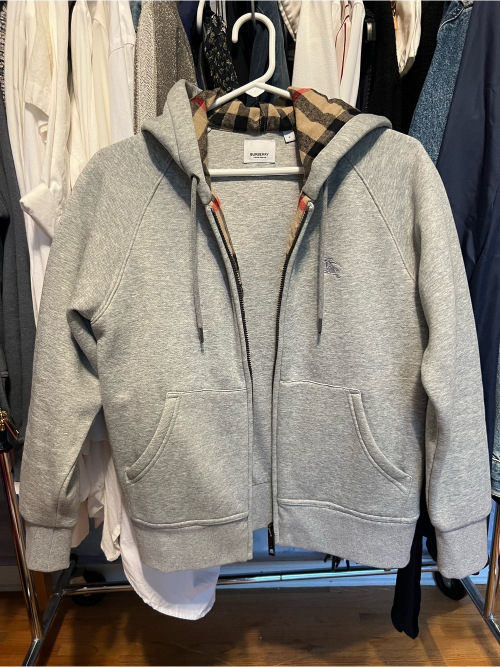 Like new Burberry hoodie - Picture 1 of 8